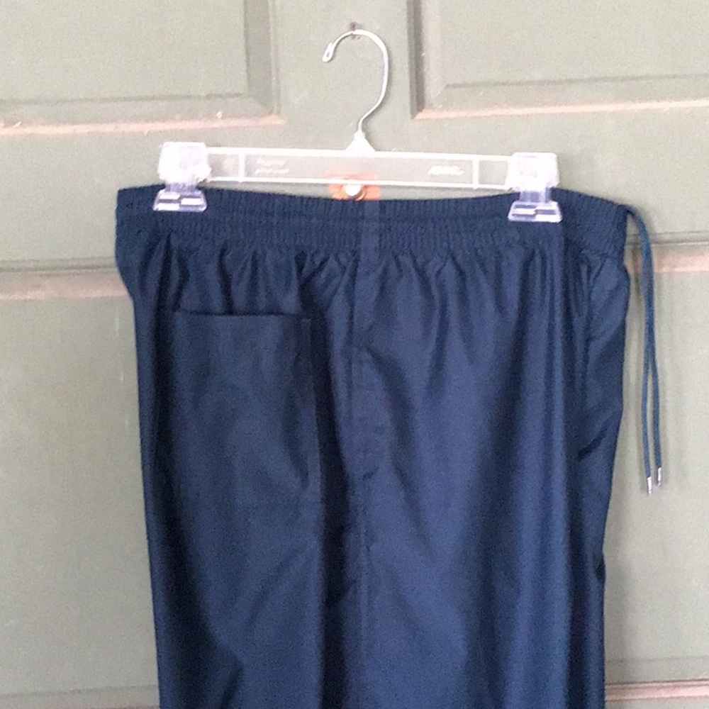 IZOD TRACK SUIT, SIZE JUNIOR S/M, WORN ONCE - Picture 7 of 11